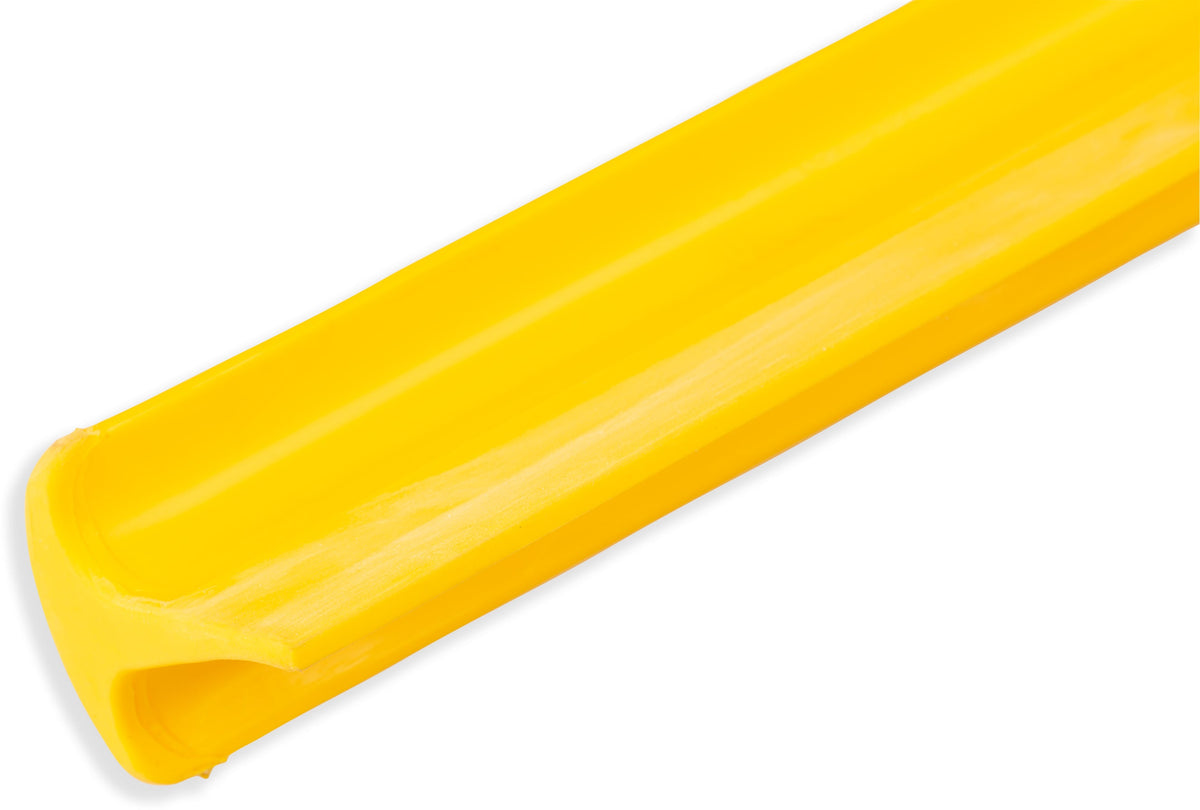 Reference image: CFS Brands / Sparta single-blade squeegee detail. The reference is yellow; this listing supplies red. The detail view is not a complete assembly or a fit specification. The supplied product dimensions, material, color, quantity and other specifications are those stated in this listing.